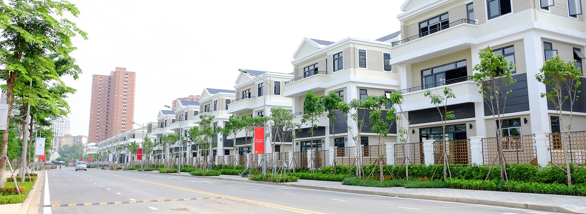 Liền kề Starlake